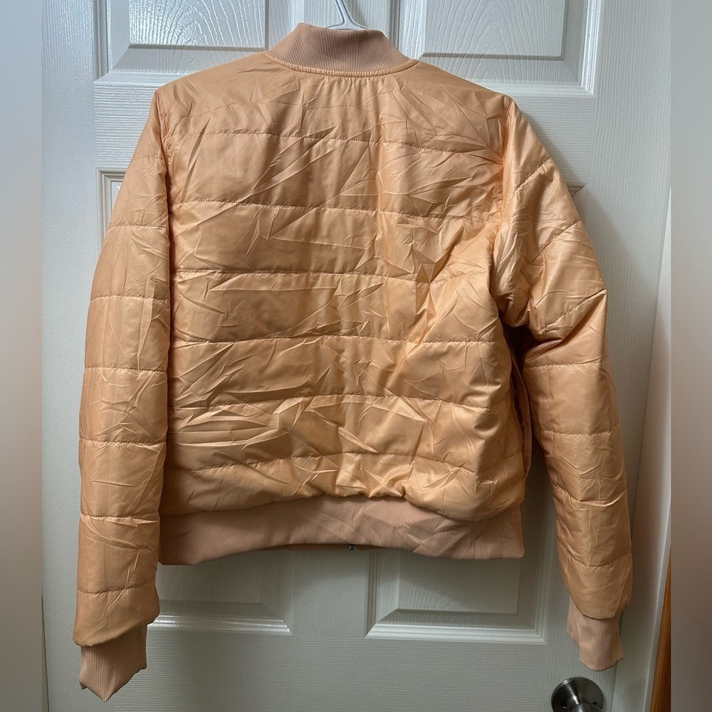 Lulu🍋Non-Stop Reversible Bomber Jacket in the color Bleached Apricot Size 10 - Picture 4 of 5